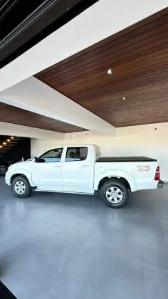 TOYOTA HILUX 3.0 SRV 4X4 CD 16V TURBO INTERCOOLER DIESEL 4P AUTOMÁTICO