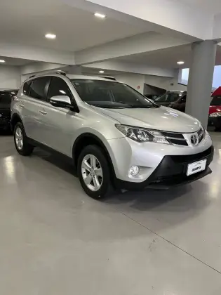 TOYOTA RAV4 2.0 4X2 16V GASOLINA 4P AUTOMÁTICO TOYOTA RAV4 2.0 4X2 16V GASOLINA 4P AUTOMÁTICO