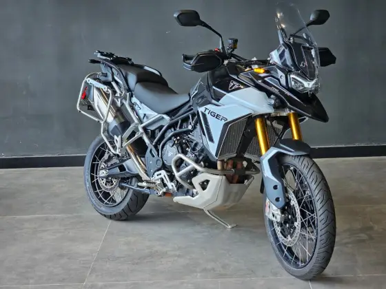 TRIUMPH TIGER 900 RALLY PRO 