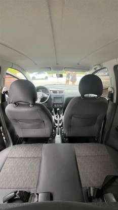 VOLKSWAGEN-FOX-2012