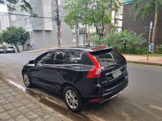 VOLVO XC60 2.0 T5 DYNAMIC FWD TURBO GASOLINA 4P AUTOMÁTICO VOLVO XC60 2.0 T5 DYNAMIC FWD TURBO GASOLINA 4P AUTOMÁTICO
