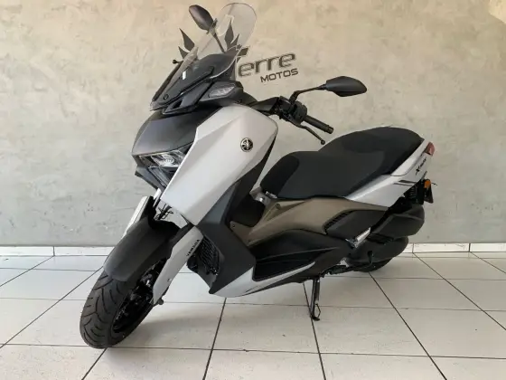 YAMAHA XMAX 250 CONNECTED ABS 