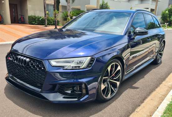 AUDI-RS4-2019