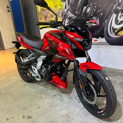 BAJAJ PULSAR N150 
