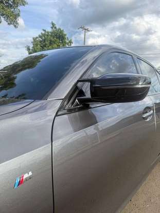 BMW-320i-2020