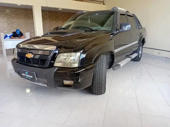 CHEVROLET S10 2.8 EXECUTIVE 4X2 CD 12V TURBO ELECTRONIC INTERCOOLER DIESEL 4P MANUAL