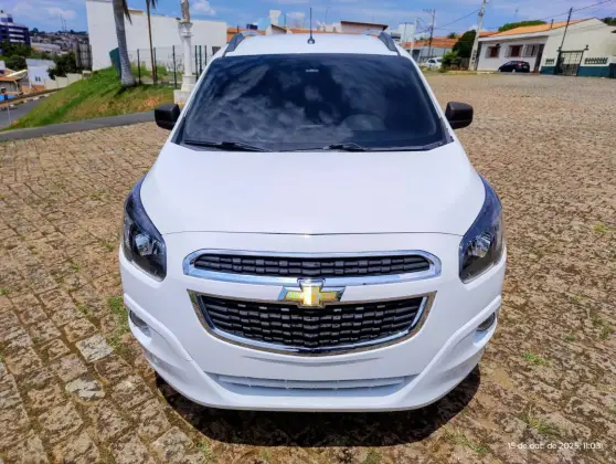 CHEVROLET SPIN 1.8 LT 8V FLEX 4P MANUAL