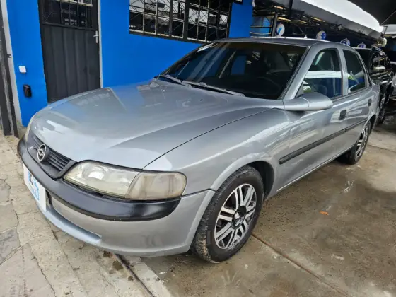 CHEVROLET VECTRA 2.2 MPFI GL 8V GASOLINA 4P MANUAL