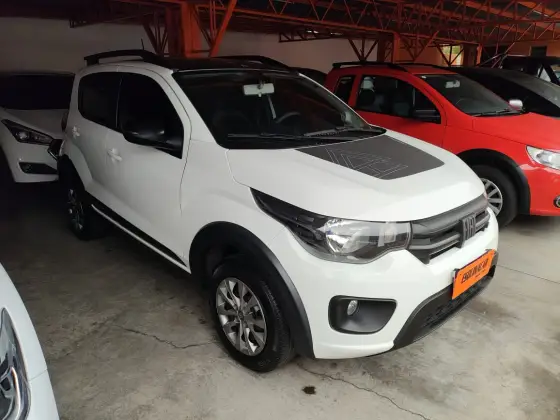FIAT MOBI 1.0 EVO FLEX TREKKING MANUAL FIAT MOBI 1.0 EVO FLEX TREKKING MANUAL