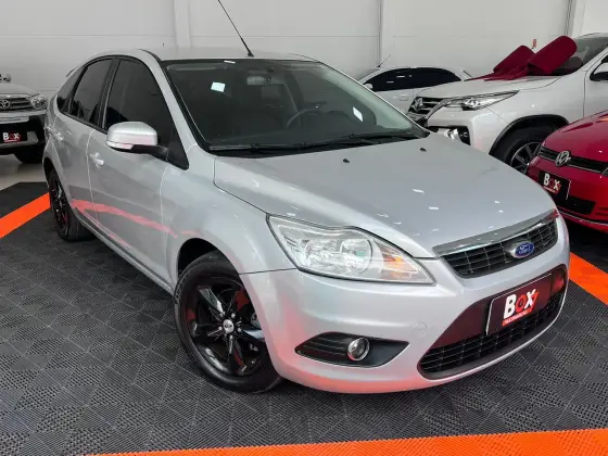 FORD FOCUS 1.6 GLX 16V FLEX 4P MANUAL