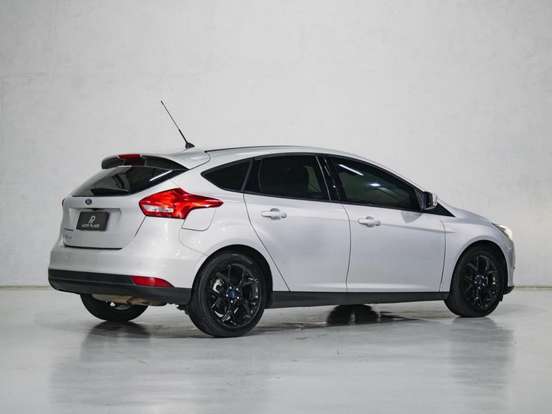 FORD-FOCUS-2.0 SE PLUS 16V FLEX 4P POWERSHIFT FORD-FOCUS-2017