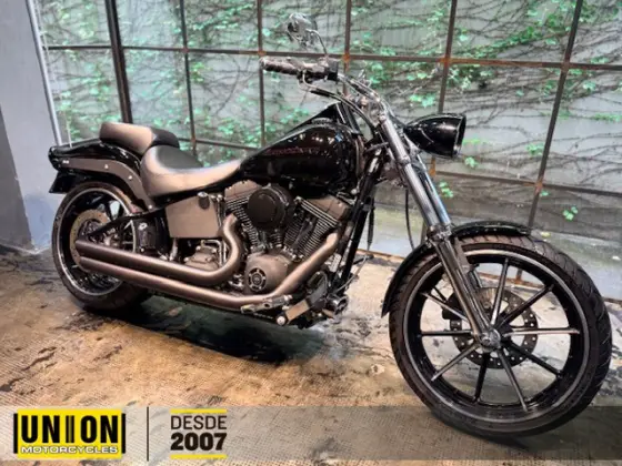 HARLEY-DAVIDSON NIGHT TRAIN HARLEY-DAVIDSON NIGHT TRAIN