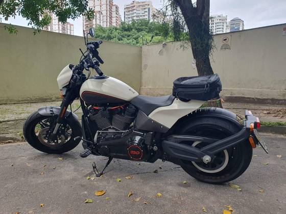 HARLEY-DAVIDSON SOFTAIL FXDR 114 