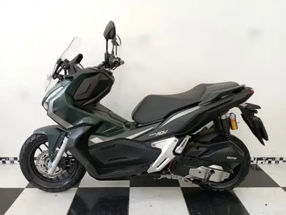HONDA ADV 