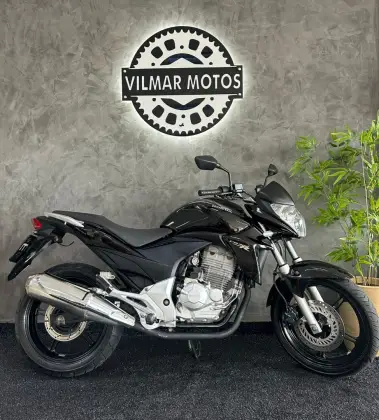 HONDA CB 300R 