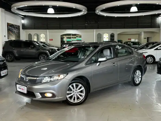 HONDA CIVIC 1.8 LXS 16V FLEX 4P AUTOMÁTICO