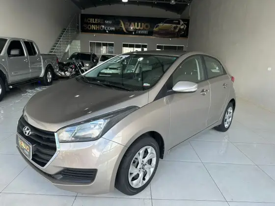 HYUNDAI HB20 1.0 COMFORT PLUS 12V FLEX 4P MANUAL