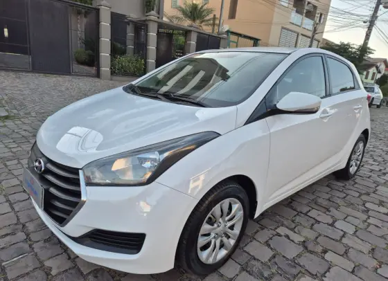 HYUNDAI HB20 1.6 COMFORT PLUS 16V FLEX 4P AUTOMÁTICO