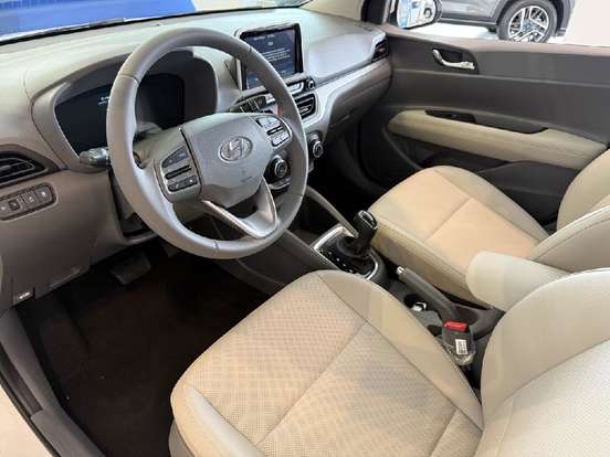 HYUNDAI-HB20S-2025