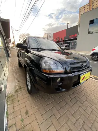 HYUNDAI TUCSON 2.0 MPFI GLS 16V 143CV 2WD FLEX 4P AUTOMÁTICO HYUNDAI TUCSON 2.0 MPFI GLS 16V 143CV 2WD FLEX 4P AUTOMÁTICO