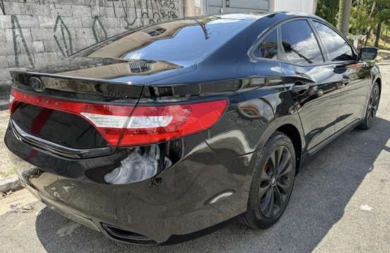 HYUNDAI-AZERA-2012