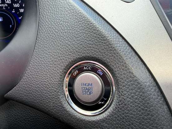 HYUNDAI-AZERA-2012