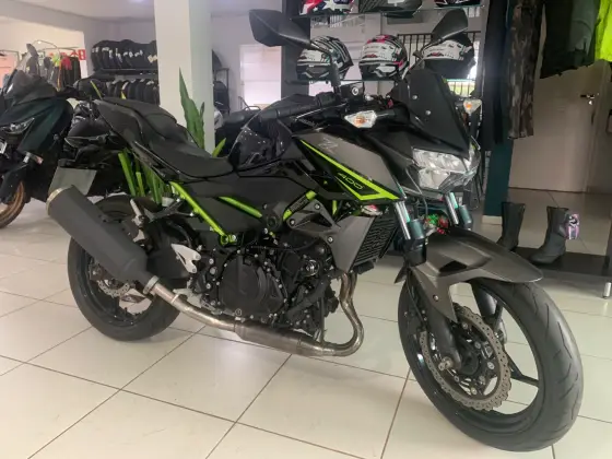 KAWASAKI Z400 