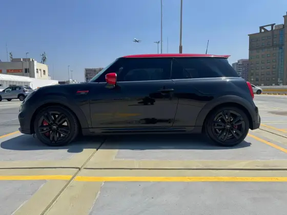 MINI COOPER 2.0 16V TWINPOWER GASOLINA JOHN COOPER WORKS 2P STEPTRONIC