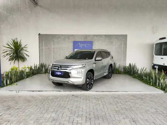 MITSUBISHI PAJERO SPORT 2.4 16V MIVEC TURBO DIESEL HPE-S AWD AUTOMÁTICO