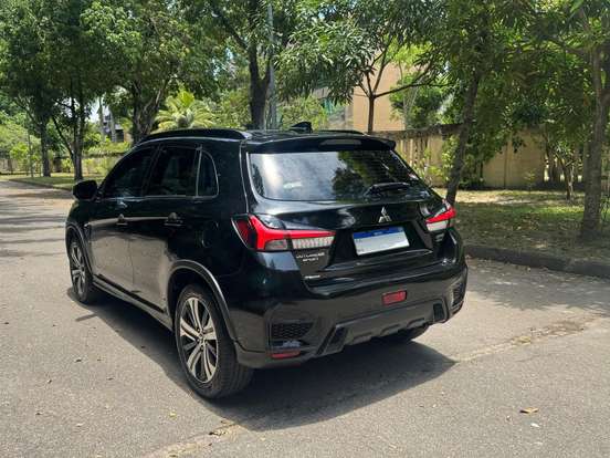 MITSUBISHI-OUTLANDER SPORT-2.0 MIVEC FLEX HPE AWD AUTOMÁTICO MITSUBISHI-OUTLANDER SPORT-2021
