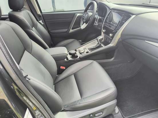 MITSUBISHI-PAJERO SPORT-2024