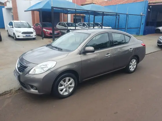 NISSAN VERSA 1.6 16V FLEX SL 4P MANUAL NISSAN VERSA 1.6 16V FLEX SL 4P MANUAL