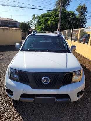 NISSAN-FRONTIER-2015