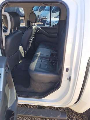 NISSAN-FRONTIER-2015