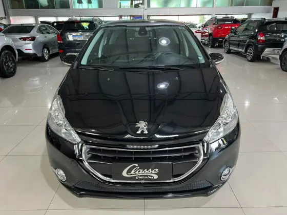 PEUGEOT 208 1.6 GRIFFE 16V FLEX 4P AUTOMÁTICO PEUGEOT 208 1.6 GRIFFE 16V FLEX 4P AUTOMÁTICO