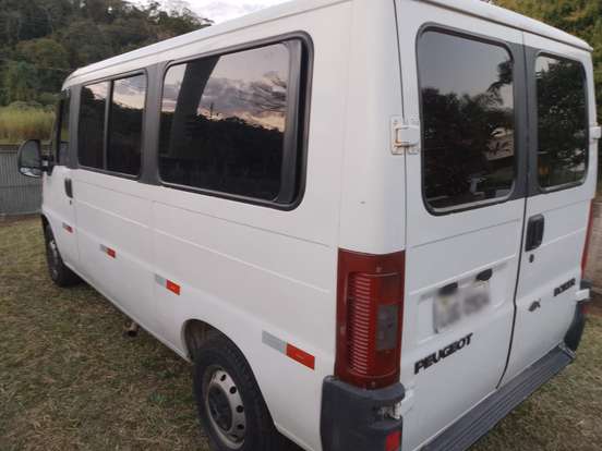 PEUGEOT-BOXER-2.8 HDI 330 PASSAGEIRO 16 LUGARES 8V DIESEL 3P MANUAL PEUGEOT-BOXER-2005