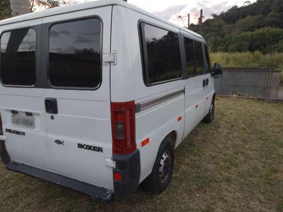 PEUGEOT-BOXER-2.8 HDI 330 PASSAGEIRO 16 LUGARES 8V DIESEL 3P MANUAL PEUGEOT-BOXER-2005