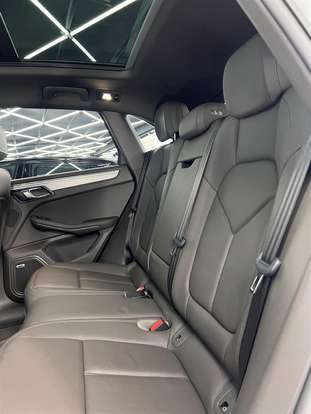 PORSCHE-MACAN-2024