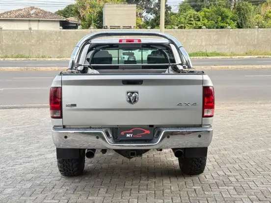 RAM-2500-6.7 LARAMIE 4X4 CD I6 TURBO DIESEL 4P AUTOMÁTICO RAM-2500-2012