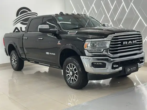 RAM 3500 6.7 I6 TURBO DIESEL LIMITED LONGHORN CD 4X4  AUTOMÁTICO