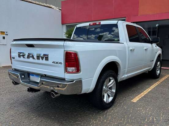 RAM-1500-5.7 V8 GASOLINA REBEL CD 4X4 AUTOMÁTICO RAM-1500-2022