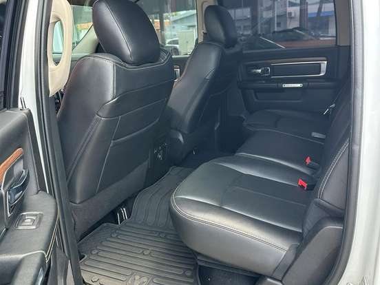 RAM-1500-5.7 V8 GASOLINA REBEL CD 4X4 AUTOMÁTICO RAM-1500-2022