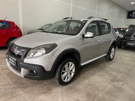 RENAULT SANDERO 1.6 STEPWAY 16V FLEX 4P AUTOMÁTICO RENAULT SANDERO 1.6 STEPWAY 16V FLEX 4P AUTOMÁTICO