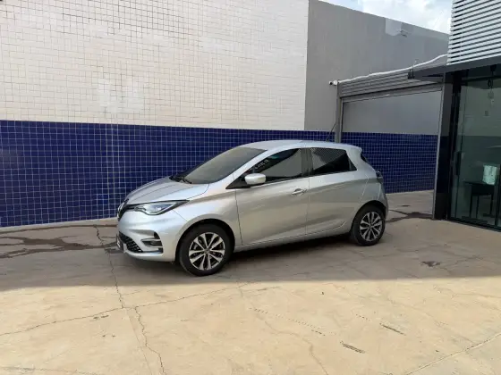 RENAULT ZOE Z.E. 50 INTENSE ELÉTRICO RENAULT ZOE Z.E. 50 INTENSE ELÉTRICO