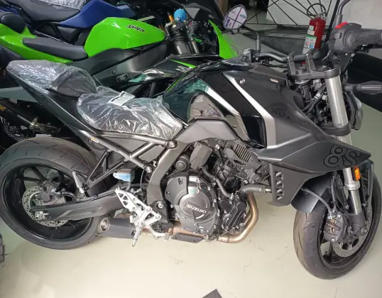 SUZUKI GSX-8S SUZUKI GSX-8S