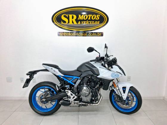 SUZUKI GSX-8S 
