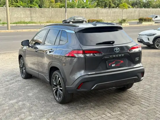 TOYOTA-COROLLA CROSS-2024
