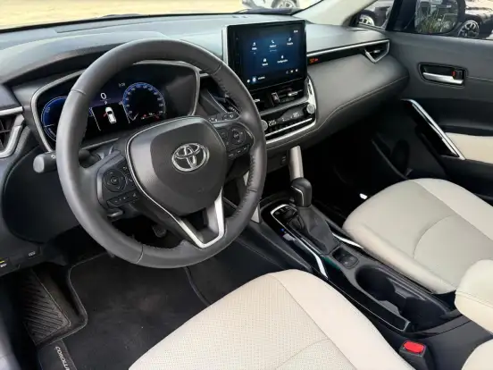 TOYOTA-COROLLA CROSS-2024