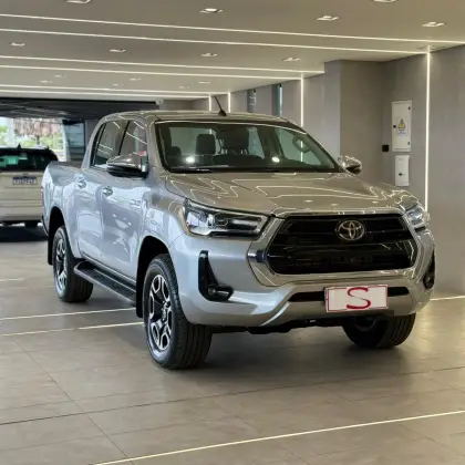 TOYOTA HILUX 2.8 D-4D TURBO DIESEL CD SRX 4X4 AUTOMÁTICO