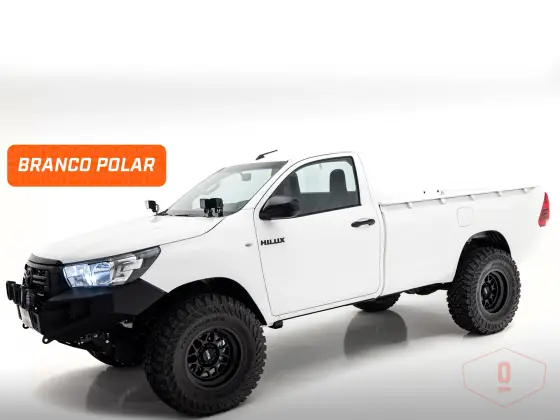 TOYOTA HILUX 2.8 D-4D TURBO DIESEL CS 4X4 MANUAL TOYOTA HILUX 2.8 D-4D TURBO DIESEL CS 4X4 MANUAL